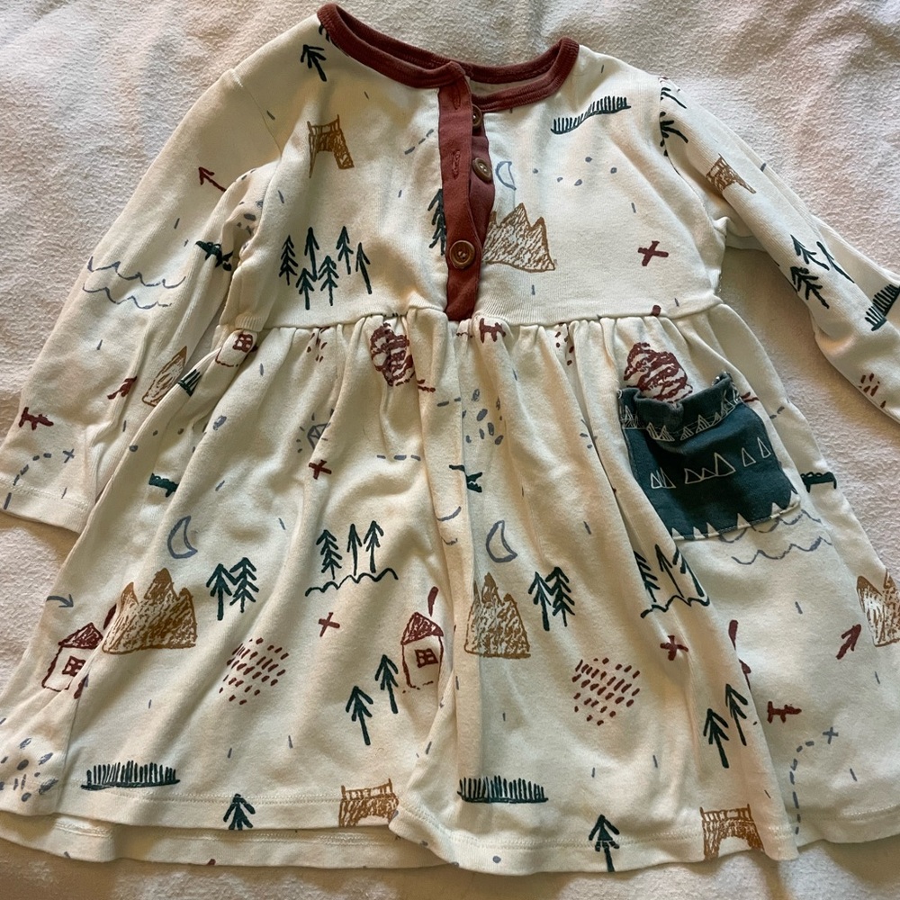 Tesa Babe size 2 long sleeve mountain themed dress